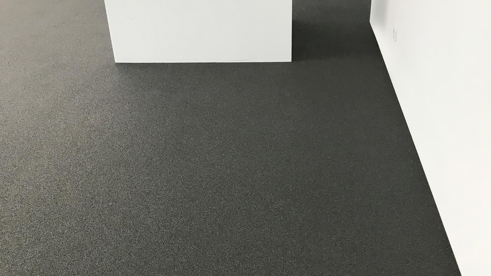 Steingranulat Festeinbau im B&uuml;ro